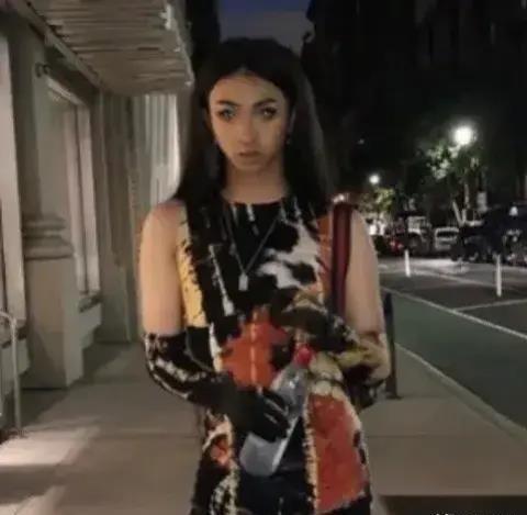 娱乐八卦吃瓜少女,那些低调吃瓜的少女们